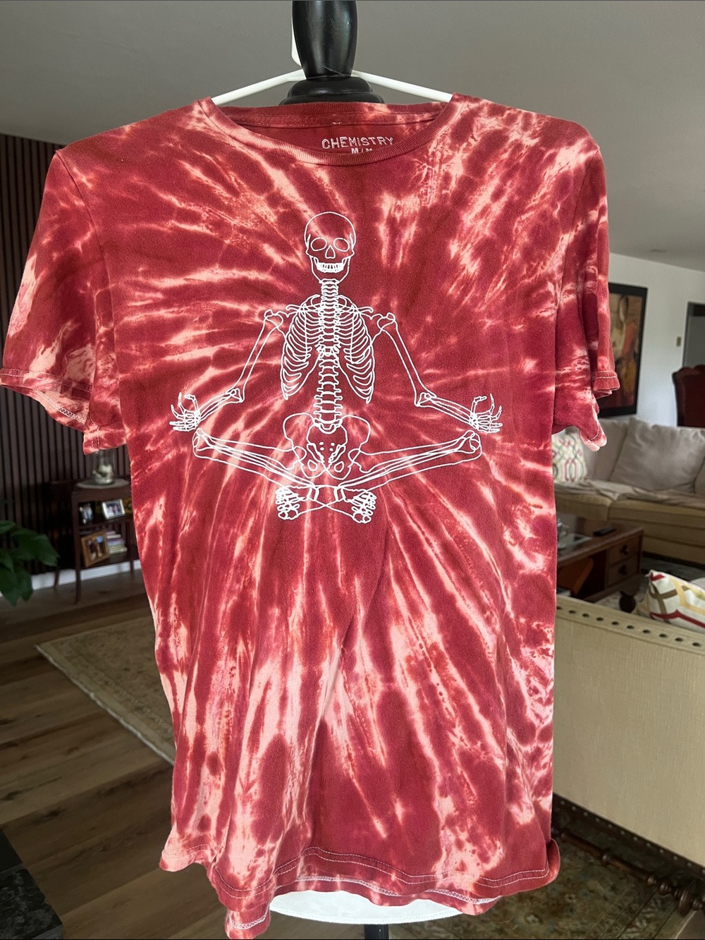 Chemistry Red Tie-Dye Skull Skeleton Graphic Tee - Women | M